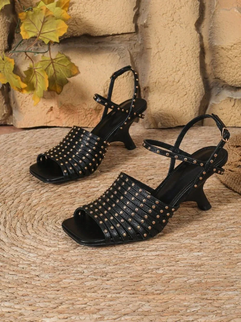 Black Elegant Minimalist Women's Kitten Heel Square Toe Sandals with Rivet